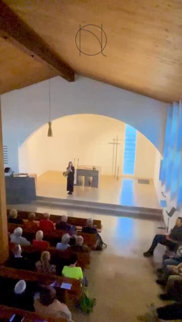 Improvisation zu Carl Nielsens Choral aus dem dritten Satz des Bläserquintetts op. 43 ✨
Hier ein Ausschnitt aus unserem Konzert „KlangRAUMKirche“ am 02.05.25 in der evangelischen Kirche in Fischen.
Ihr hört eine Improvisation, die uns durch die Kirche schließlich in den Altarraum und zu Nielsens Choral führt.
#holzbläserquintett #improvisation #hilarisquintett #kammermusik #quintett #hilaris #nielsen